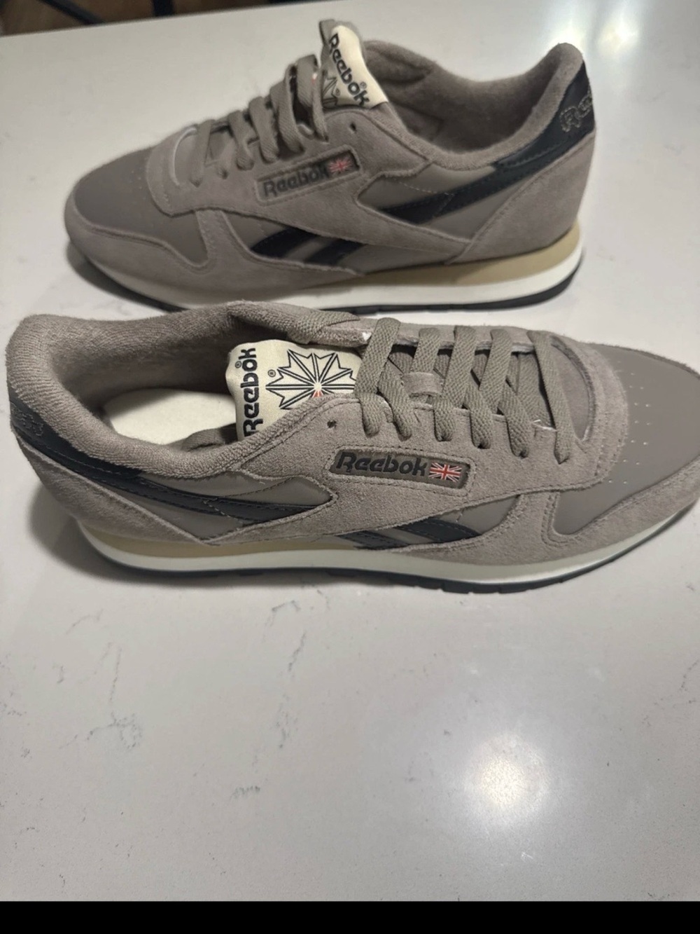 Reebok Classic Leather Running Shoes Grey Black Red - Men’s 9.5 / Women’s 11